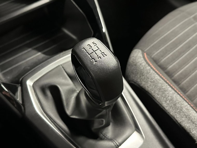 Vehicle Image 46