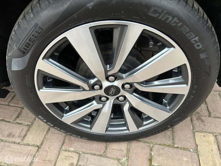 Vehicle Image 21