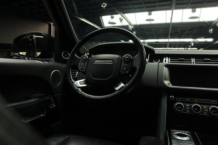 Vehicle Image 35