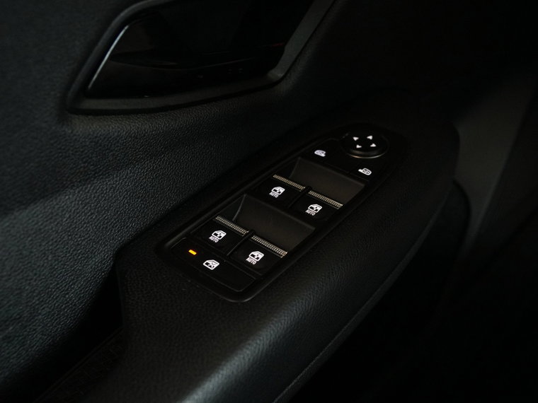 Vehicle Image 27