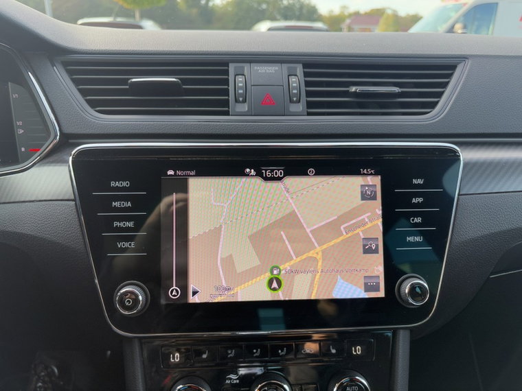 Vehicle Image 23