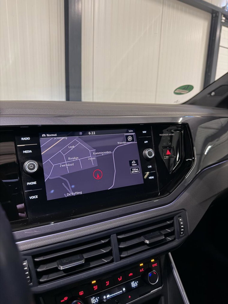 Vehicle Image 38