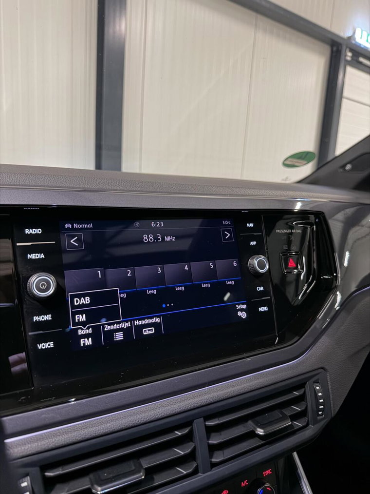 Vehicle Image 40