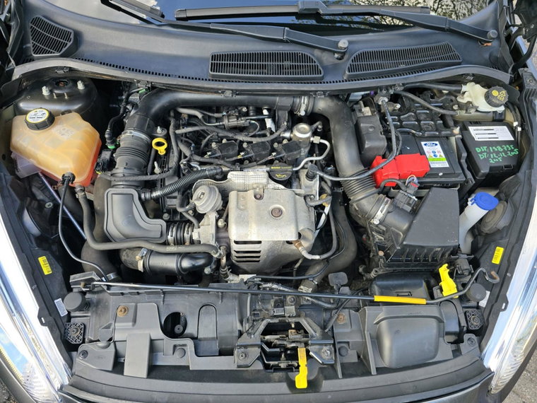 Vehicle Image 36