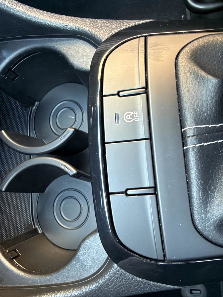 Vehicle Image 32