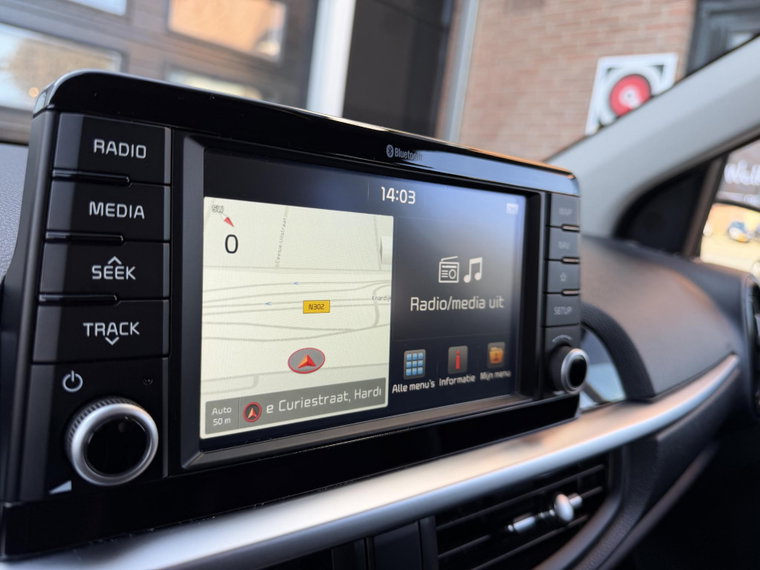 Vehicle Image 37