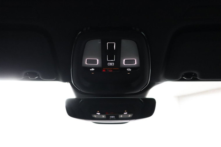 Vehicle Image 38