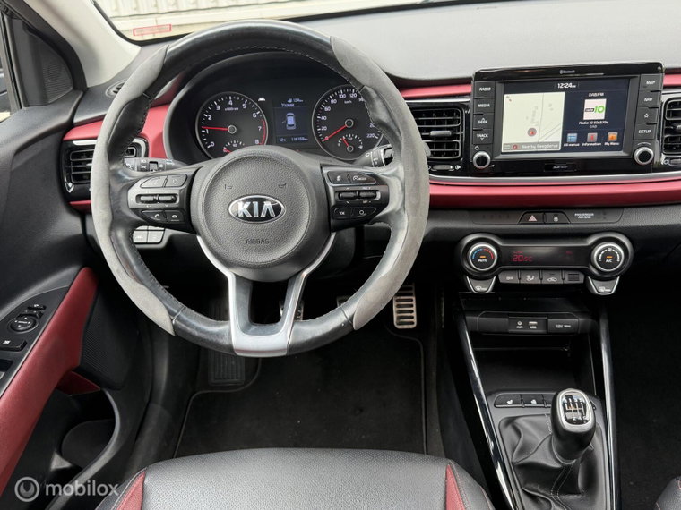 Vehicle Image 16