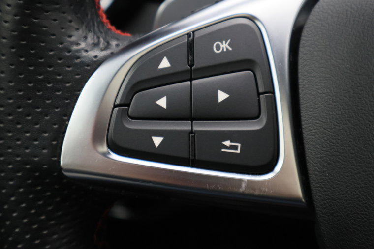 Vehicle Image 38