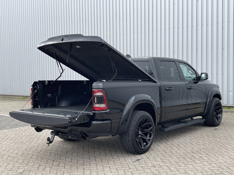 Vehicle Image 17