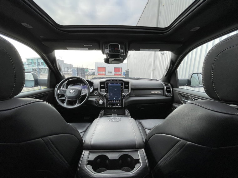 Vehicle Image 40
