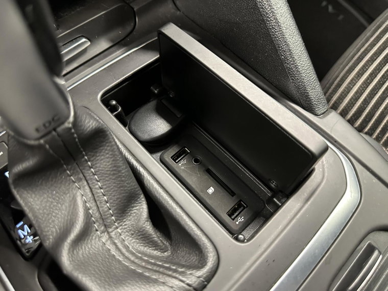 Vehicle Image 45