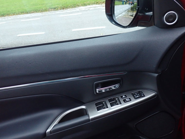 Vehicle Image 26