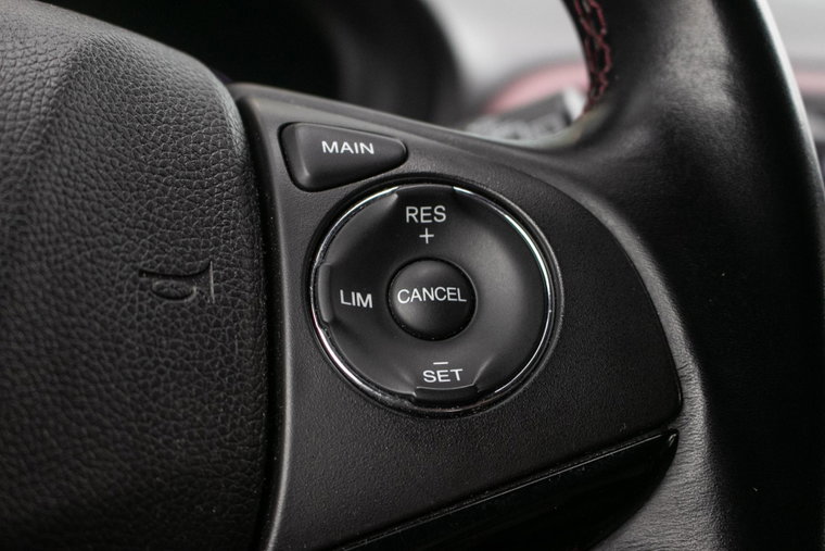 Vehicle Image 37