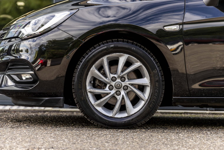 Vehicle Image 13