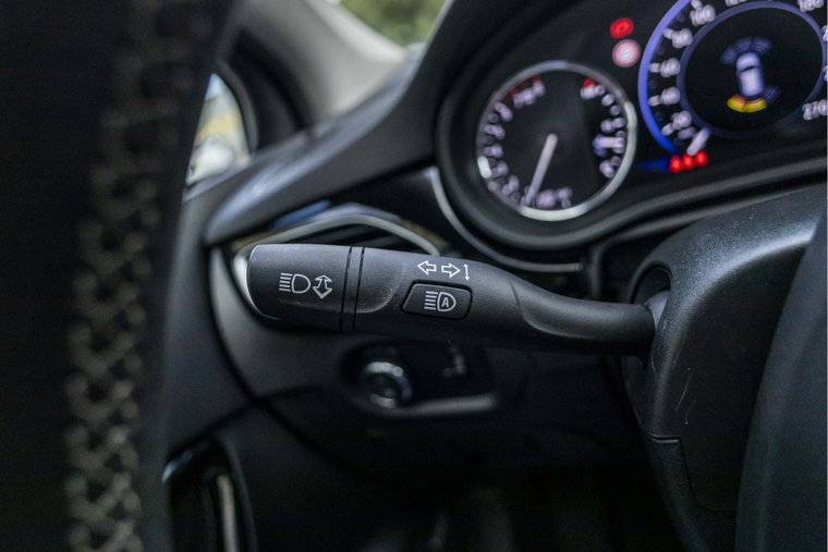 Vehicle Image 33