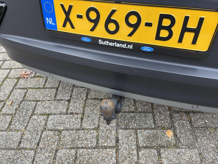 Vehicle Image 24