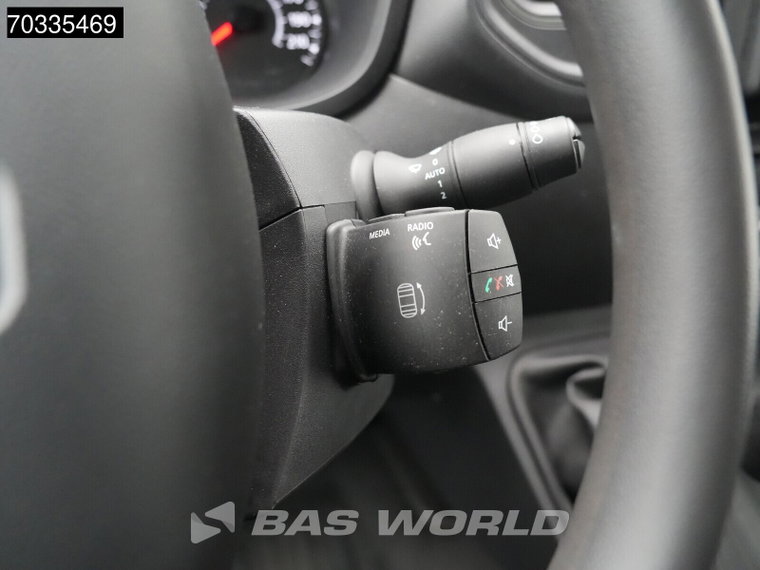 Vehicle Image 41