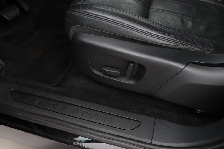 Vehicle Image 38