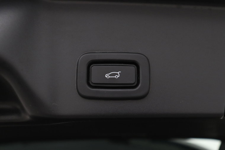 Vehicle Image 42
