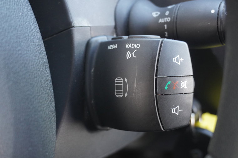 Vehicle Image 17