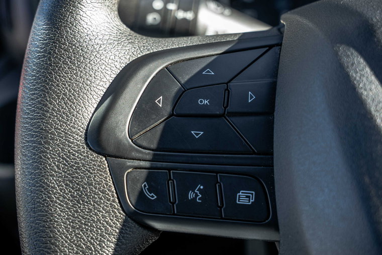 Vehicle Image 16