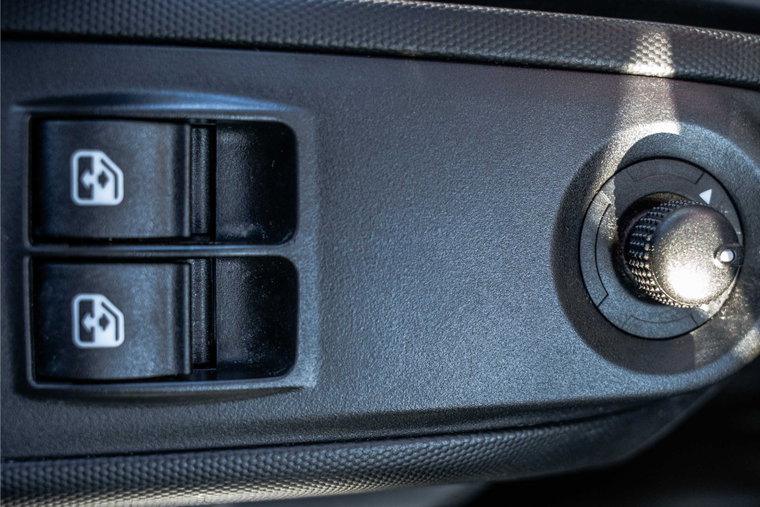 Vehicle Image 22
