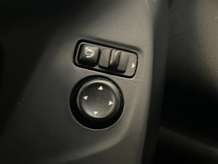 Vehicle Image 24