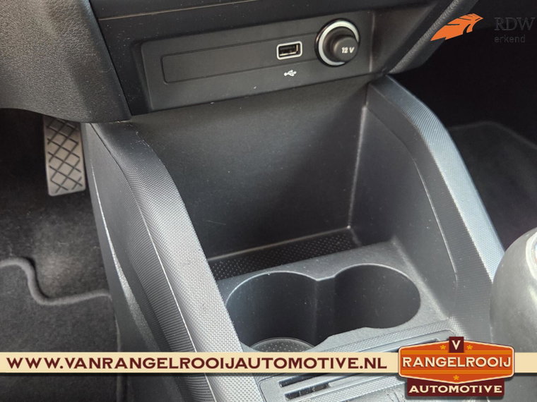 Vehicle Image 38