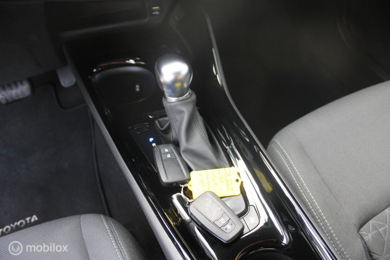 Vehicle Image 30