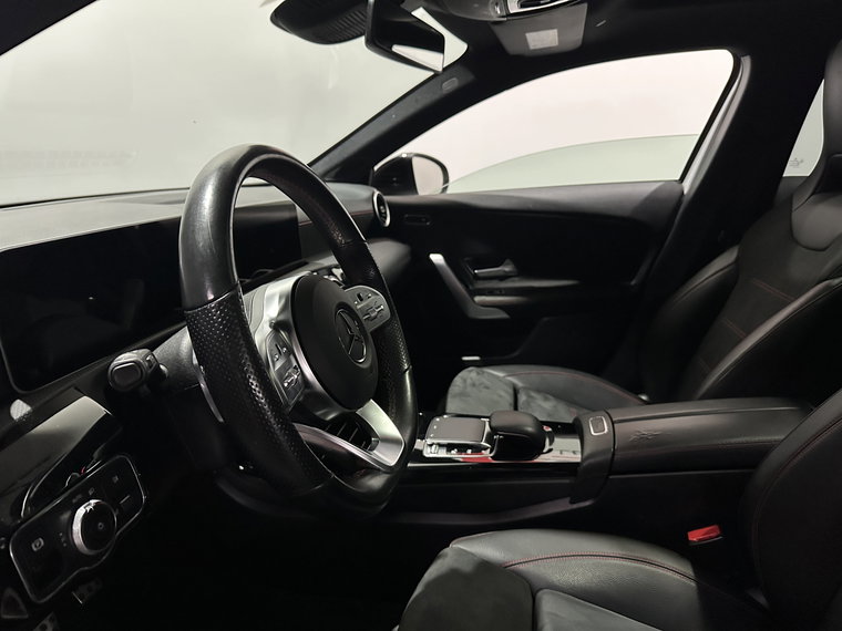 Vehicle Image 23