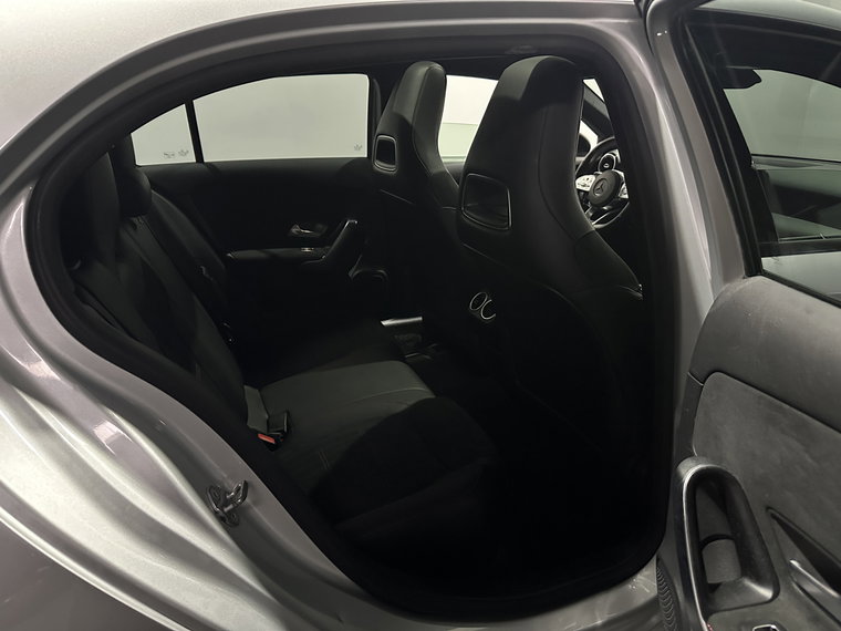 Vehicle Image 28