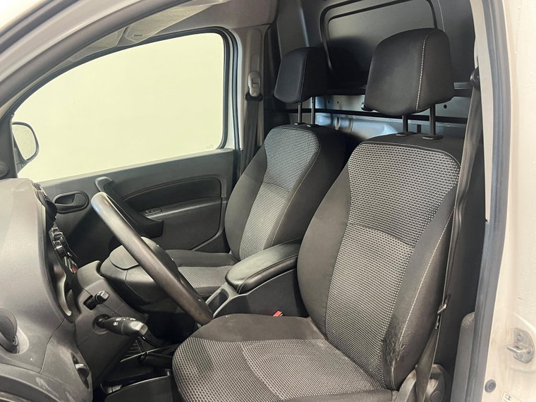 Vehicle Image 26