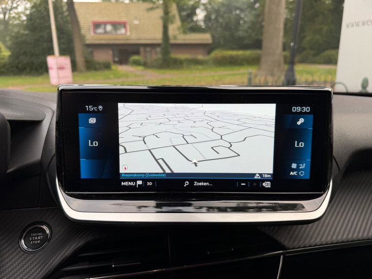 Vehicle Image 30