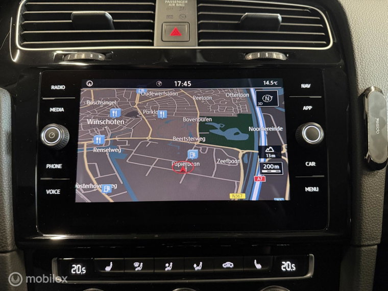 Vehicle Image 15