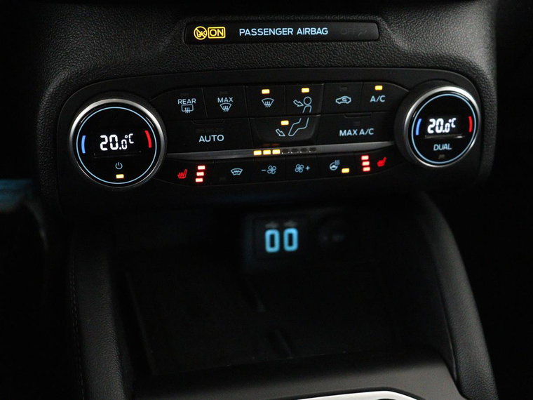 Vehicle Image 27