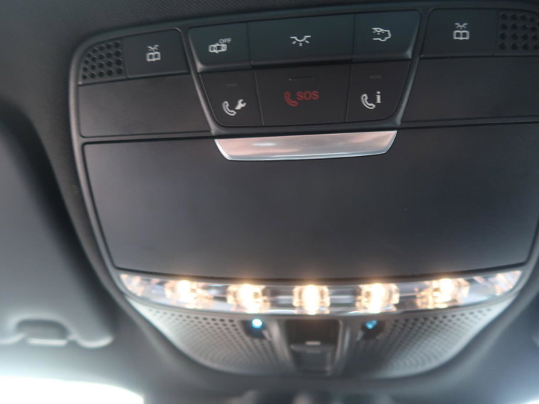 Vehicle Image 38