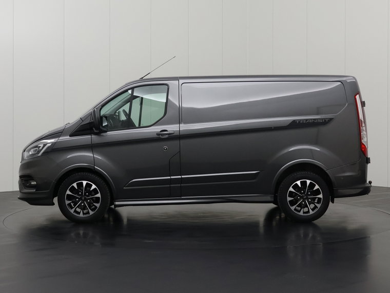 Vehicle Image 12