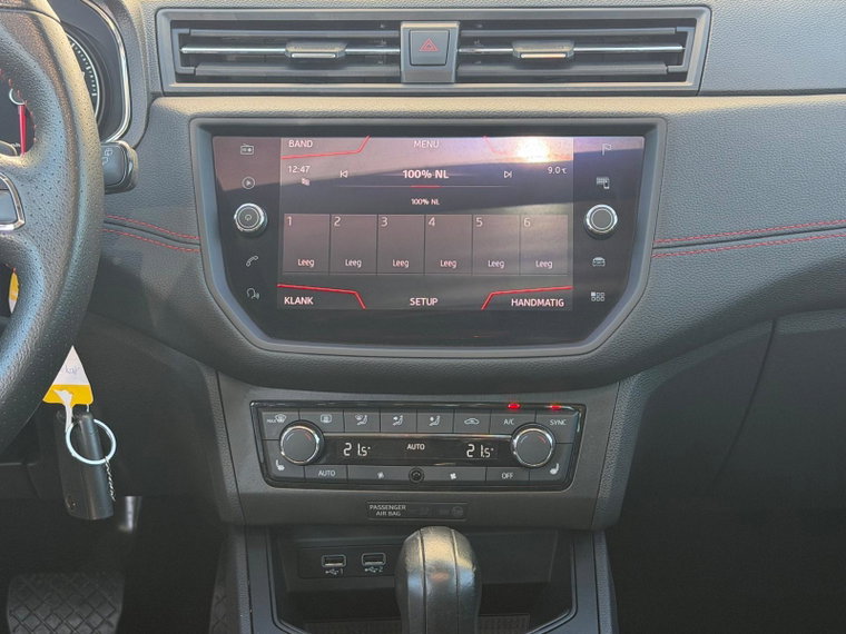 Vehicle Image 17
