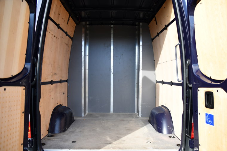 Vehicle Image 36