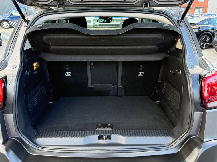 Vehicle Image 19