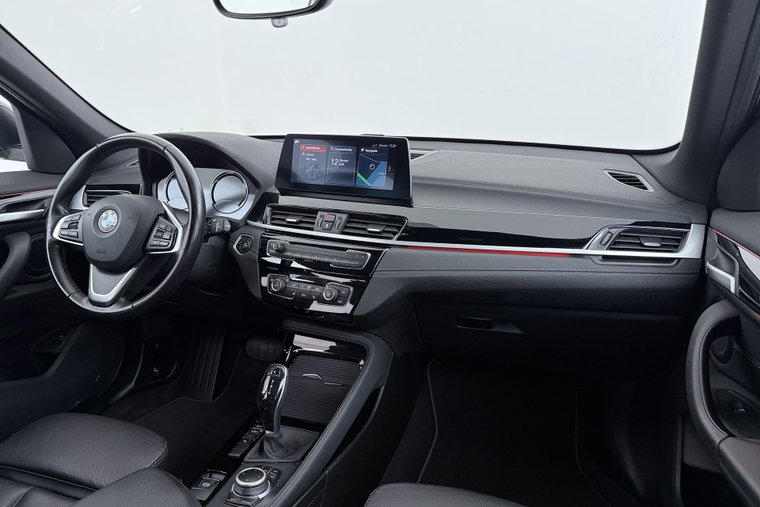 Vehicle Image 18