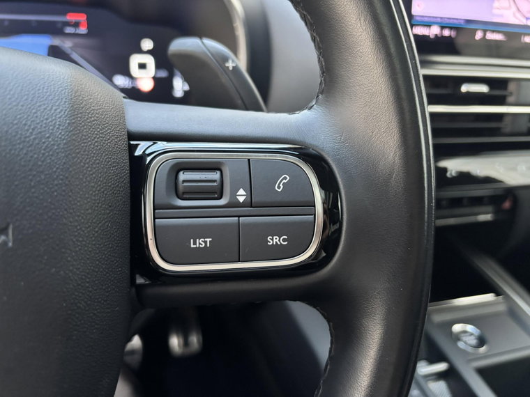 Vehicle Image 28