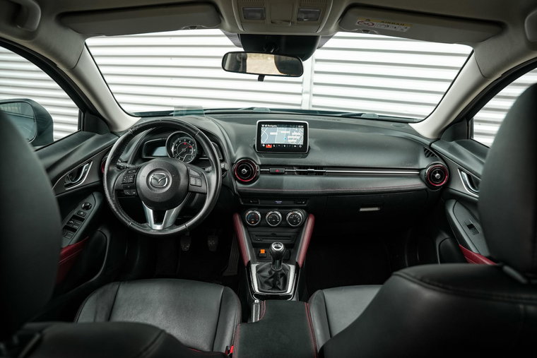 Vehicle Image 9