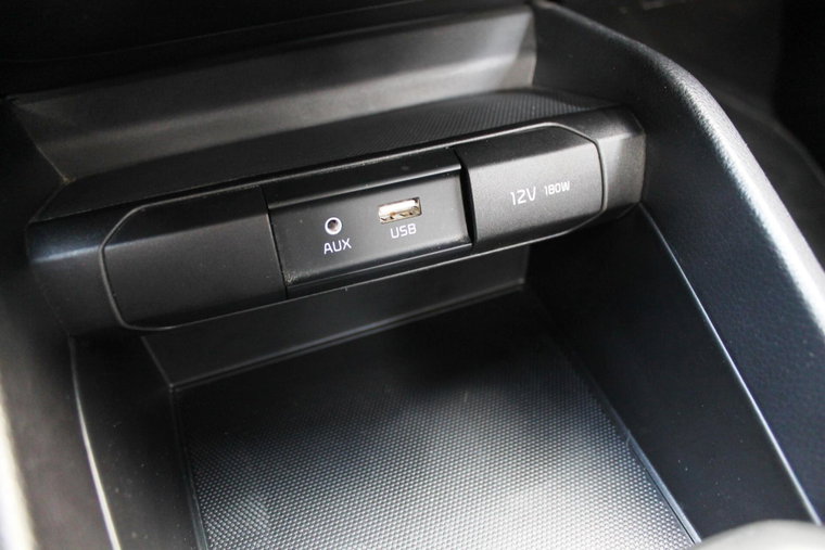 Vehicle Image 23