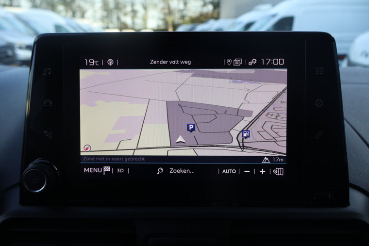 Vehicle Image 21