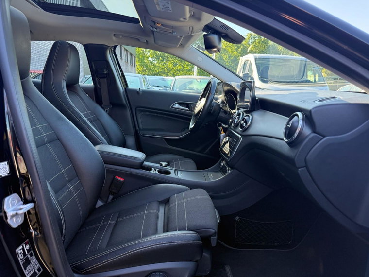 Vehicle Image 33