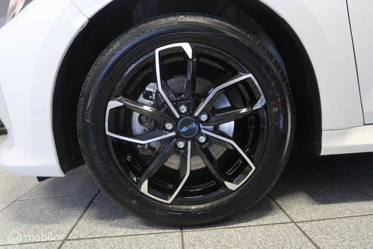 Vehicle Image 35