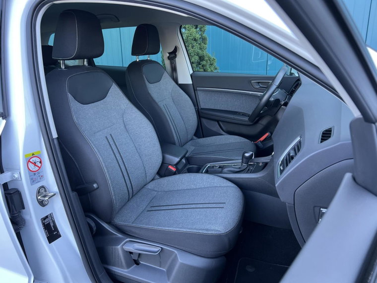 Vehicle Image 33