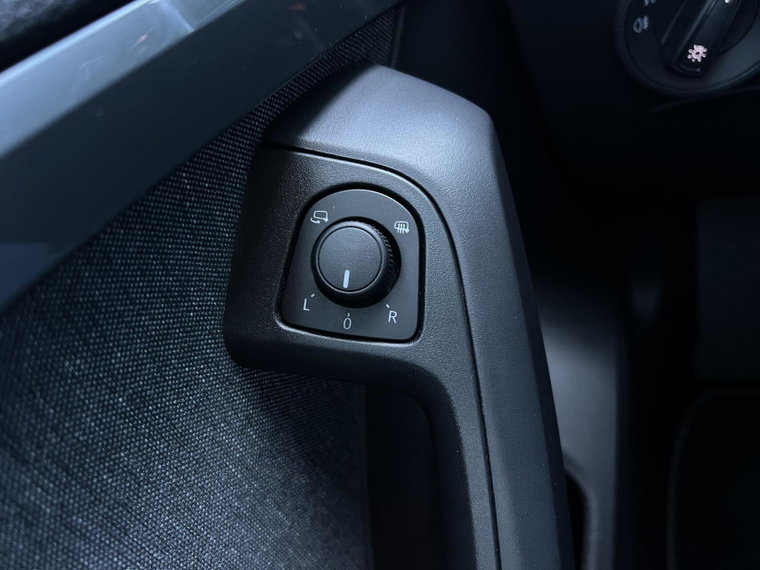 Vehicle Image 50